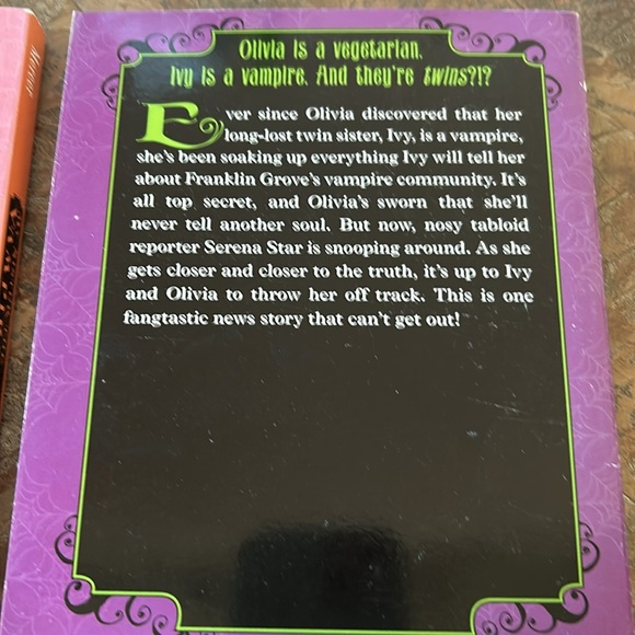 My sister the Vampire two book bundle - Picture 6 of 7